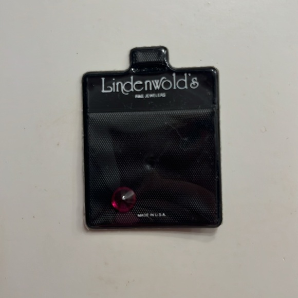 Pack of three Lindenwolds Fine Birth Stone Gems✨ - Picture 5 of 5